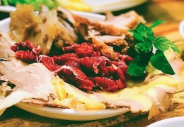 Bò Nhúng Giấm Buôn Ma Thuột - Món Ngon Nức Tiếng Ẩm Thực Cao Nguyên