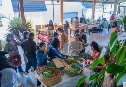 Đà Lạt cuối tuần: Lịch trình các phiên chợ độc đáo không thể bỏ lỡ