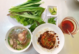 Thưởng thức phở khô 2 tô Pleiku trứ danh, đậm đà hương vị