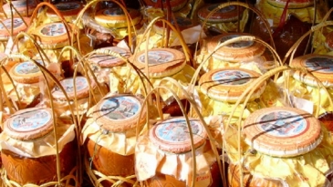 Bí mật Rượu cần Tây Nguyên: Hương vị truyền thống từ núi rừng