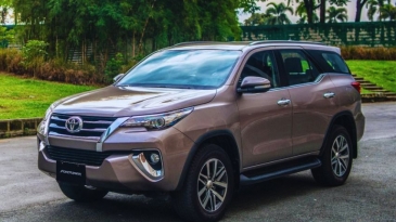 Dịch vụ thuê xe Fortuner Gia Lai tự lái/có tài chuyên nghiệp