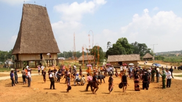 Làng Du Lịch Cộng Đồng Kon Kơ Tu - Bản Tình Ca Bên Dòng Đăk Bla