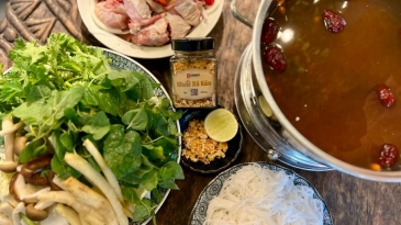 Lẩu Gà Lá Sâm Măng Đen - Tinh Hoa Núi Rừng, Đánh Thức Vị Giác