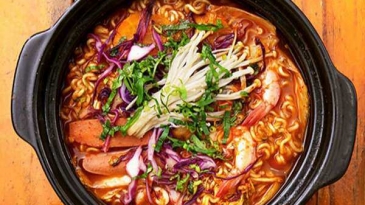 Mì cay Đà Lạt: Top 5 quán ngon, view sống ảo cho hội bạn thân