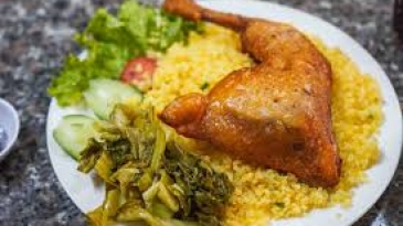 Top 5 Cơm Gà Đà Lạt: Ngon Nổi Tiếng, Địa Chỉ Hút Khách Du Lịch