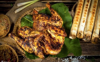 Cơm Lam Gà Nướng Măng Đen Đặc Sản Hương Vị Tây Bắc