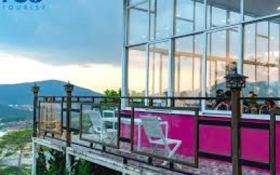 Khám phá 10 quán Gà Nướng Cơm Lam Đà Lạt ngon nức tiếng