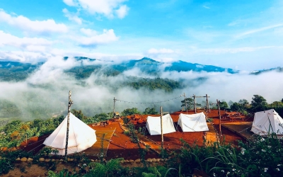 Săn mây và chụp hình quán café view núi ở Măng Đen