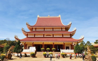 Tham quan chùa Khánh Lâm Măng Đen - Điểm du lịch tâm linh yên bình 