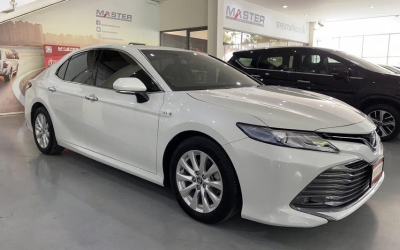 Thuê Xe Toyota Camry Đời Mới Tại Kon Tum - Giá Ưu Đãi Hấp Dẫn