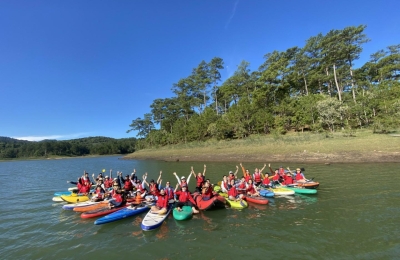 TOUR ĐÀ LẠT KHÔNG Ở PHỐ (CHÈO SUP, CẮM TRẠI, TEAMUILDING)