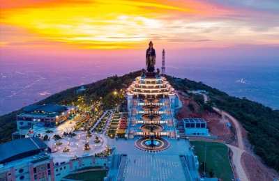 Tour Mỹ Tho - Bến Tre - Châu Đốc - Cần Thơ - Tây Ninh 4 Ngày 3 Đêm