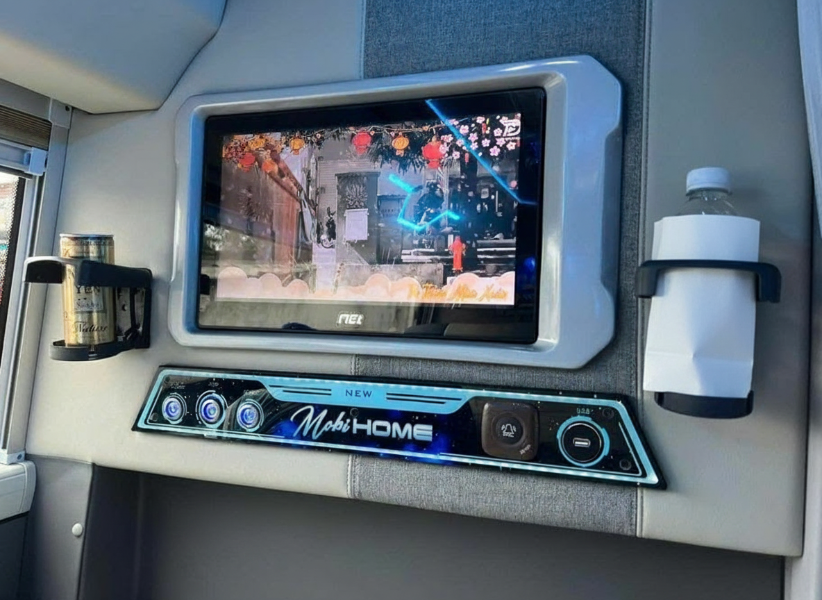 8. Hoàng Gia 77 - Lựa chọn đa dạng loại hình xe