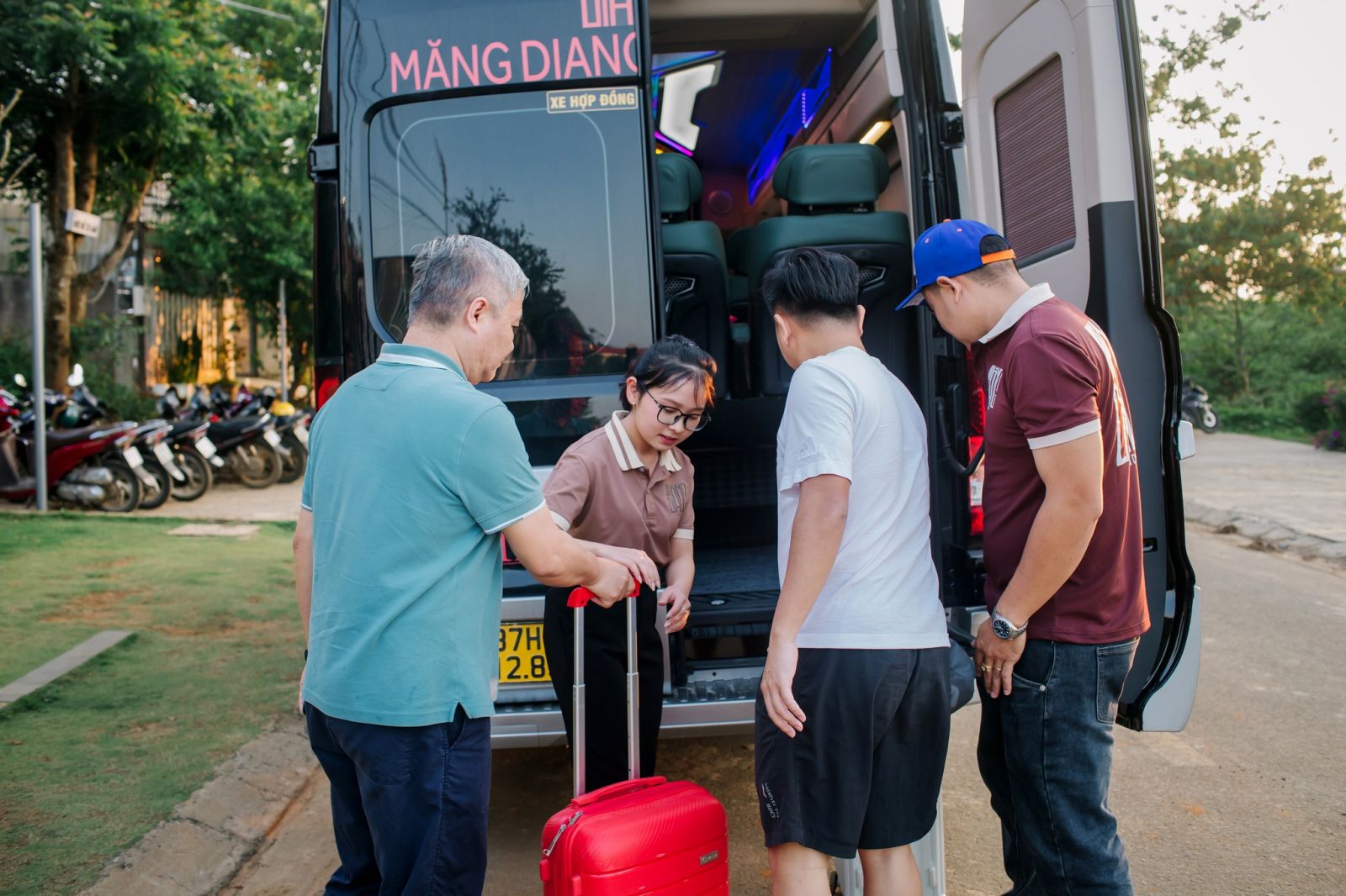 Măng Diang Limousine