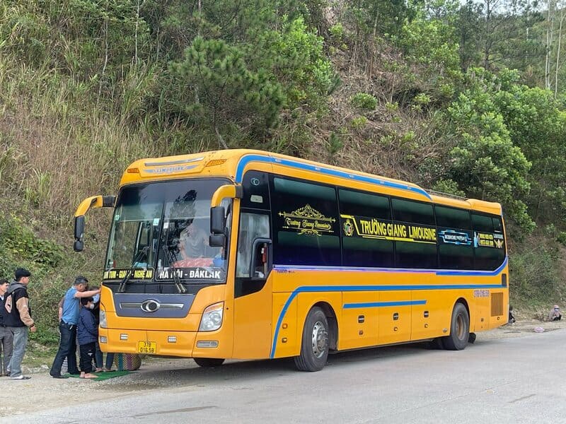 Nhà xe Trường Giang Limousine