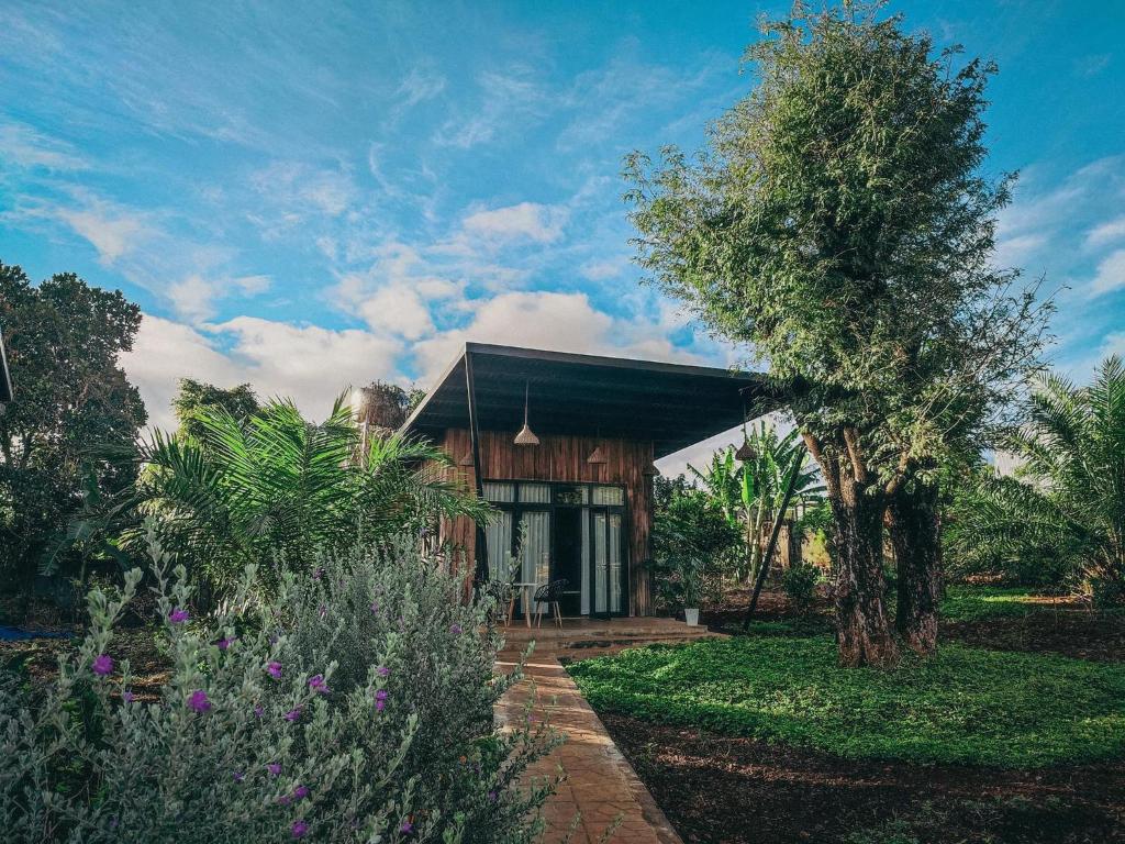 Paksong Farmstay