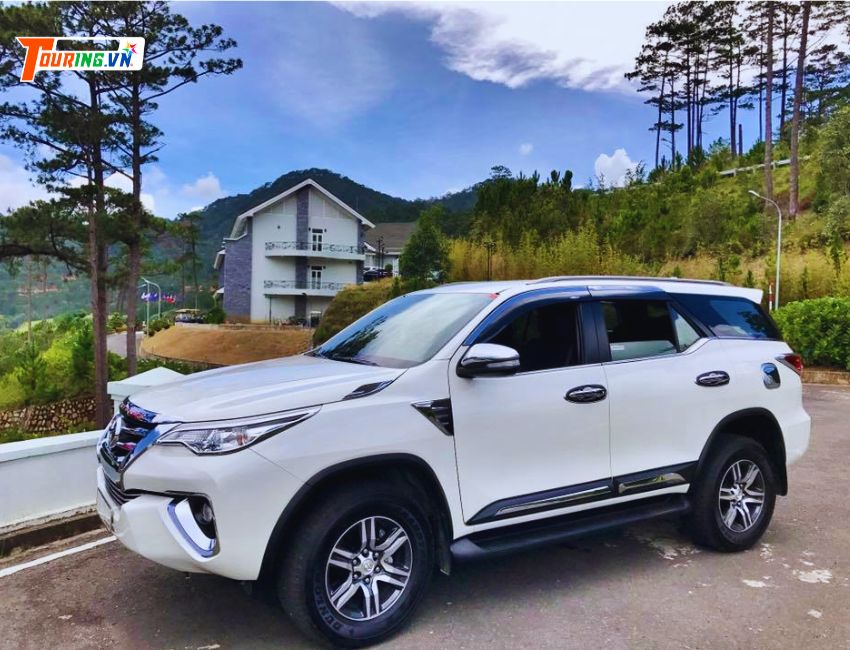 Thuê xe Fortuner Gia Lai