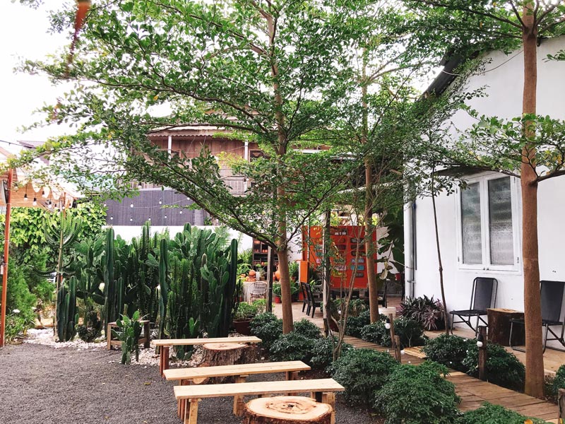 Tiệm cà phê Anh Ở Đâu