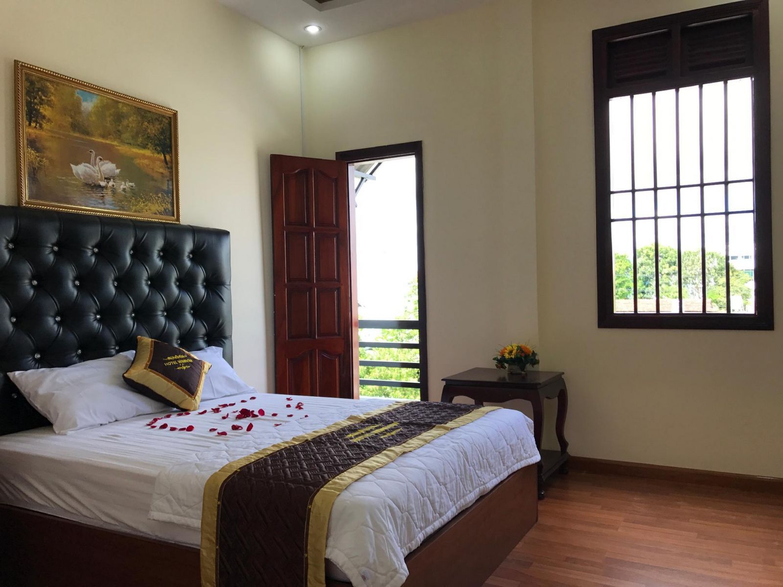 Window 1 Hotel