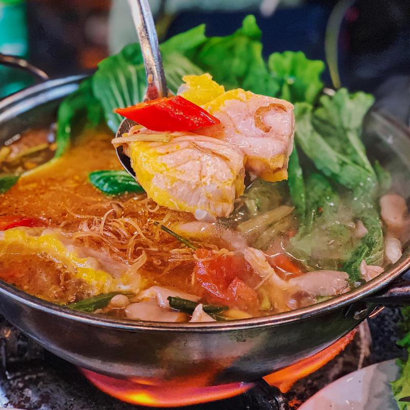 Lẩu cá tầm Gia Lai