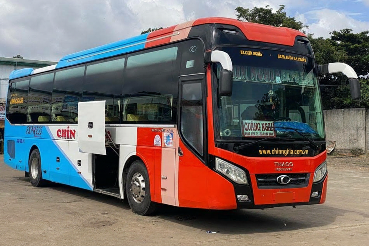 1. Nhà xe Chín Nghĩa: Uy Tín & Dịch Vụ Chuyên Nghiệp