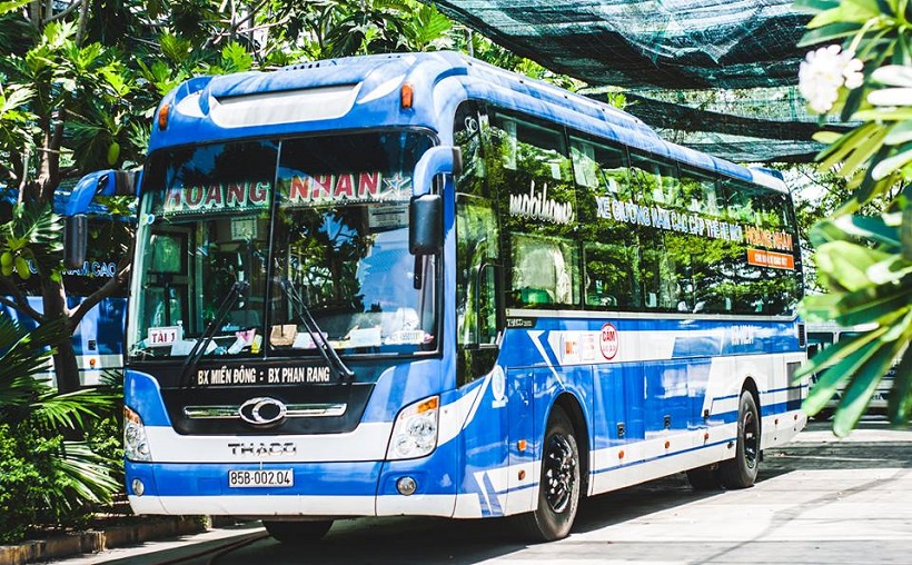 Nhà xe Hoàng Nhân