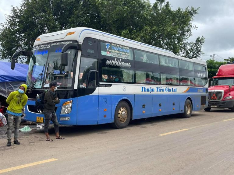 Nhà xe Thuận Tiến