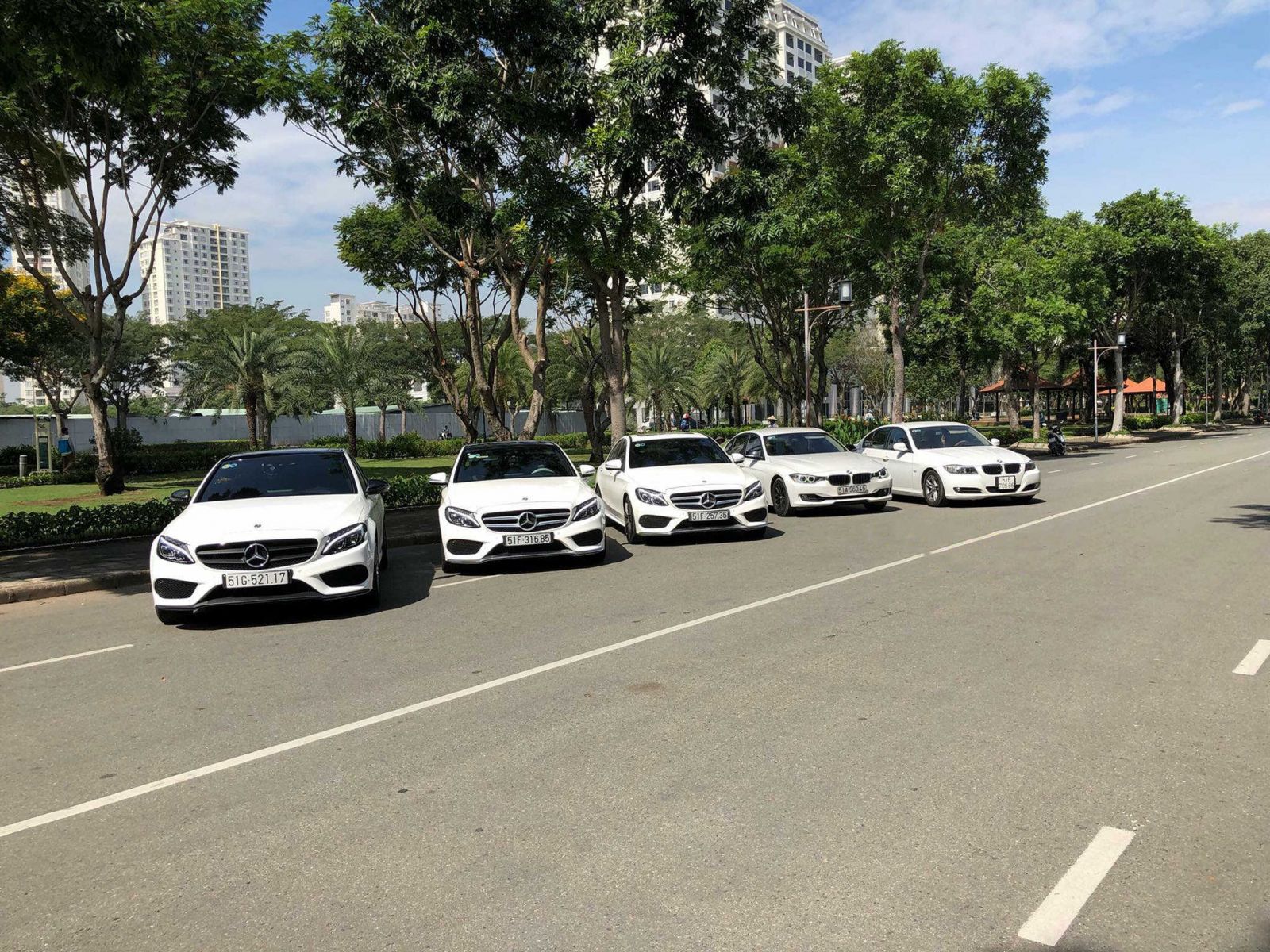 xe tự lái 4 chỗ