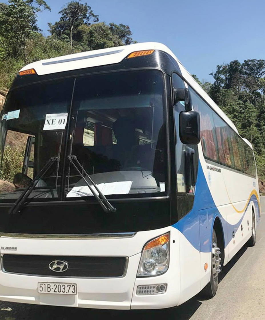 Xe khách du lịch Việt Nam