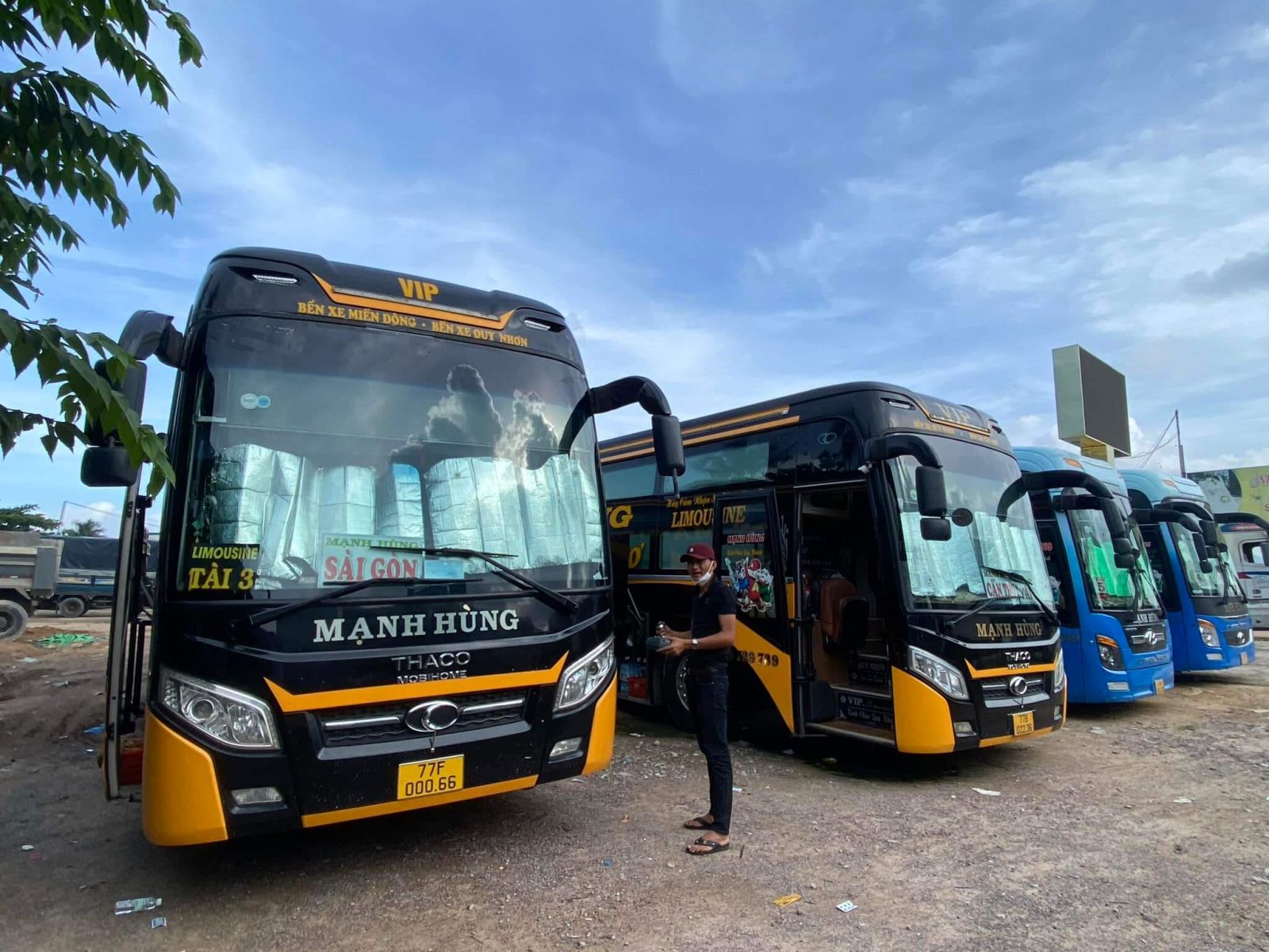 Nhà xe Mạnh Hùng (Nghệ An):