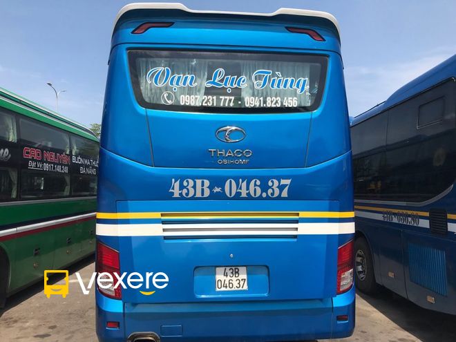 Xe khách Vạn Lục Tùng