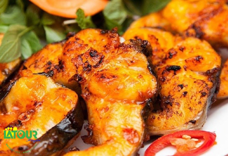 Cá tầm nướng cũng vô cùng hấp dẫn